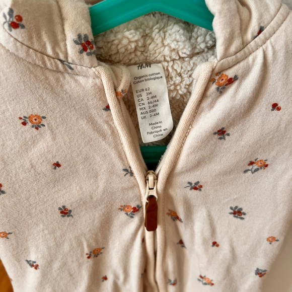 Donated H&M hooded jumpsuit - Picture 2 of 6